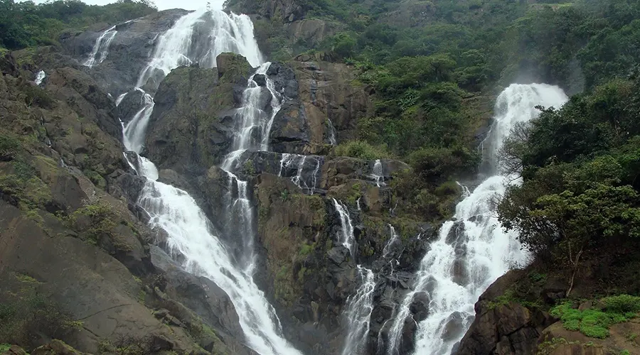 Sada Waterfall, Goa